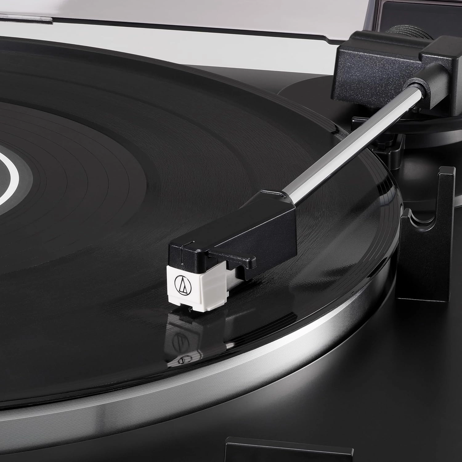 Audio-Technica AT-LP60X-BK Fully Automatic Belt-Drive Stereo Turntable, Black, Hi-Fidelity, Plays 33 -1/3 and 45 RPM Vinyl Records, Dust Cover, Anti-Resonance, Die-Cast Aluminum Platter