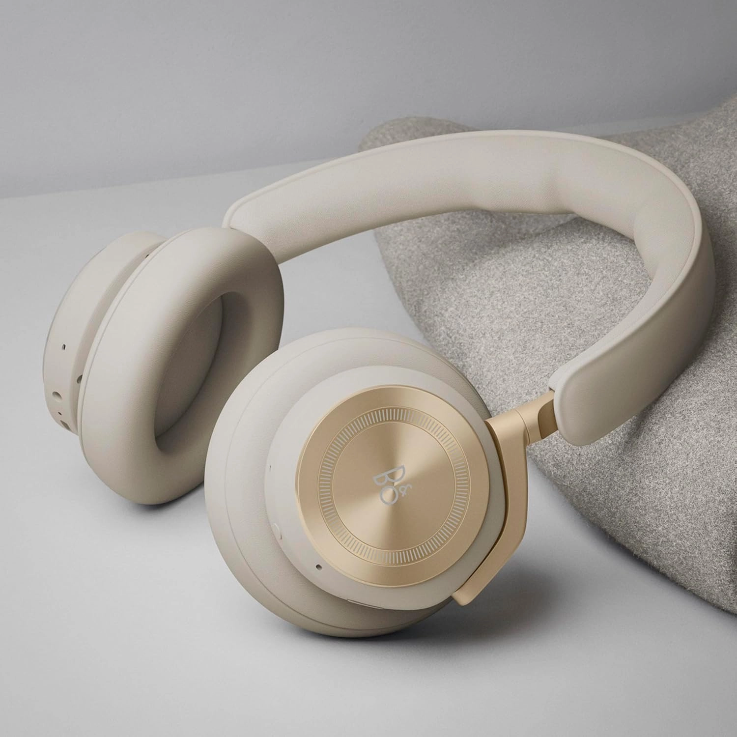 Bang & Olufsen Beoplay HX  Comfortable Wireless ANC Over-Ear Headphones - Gold Tone