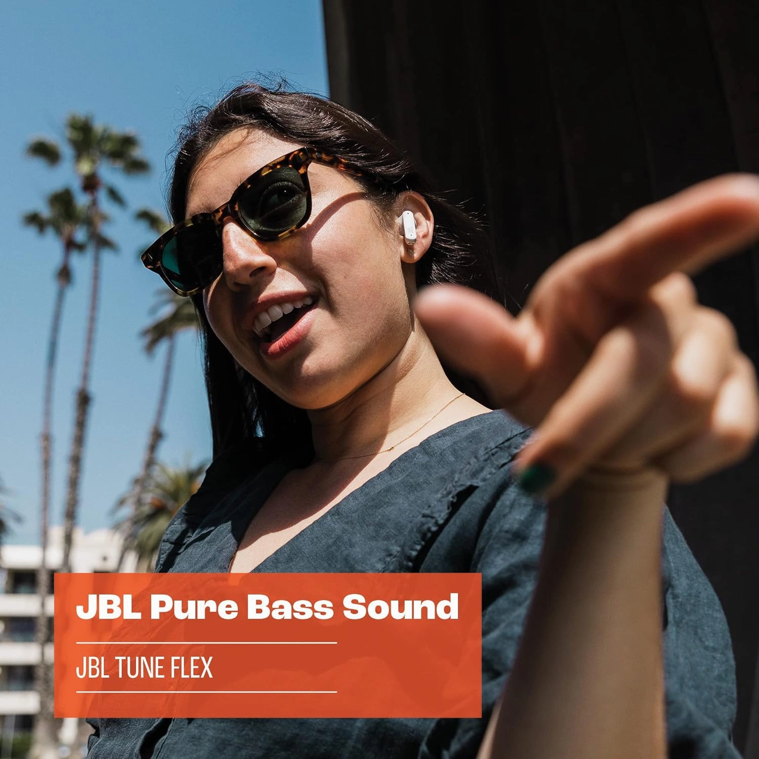 JBL Tune Flex - True Wireless Noise Cancelling Earbuds (White), Small