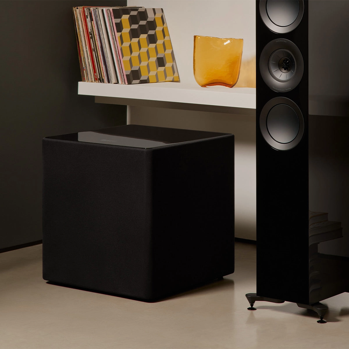 KEF Kube 15 MIE 15" Subwoofer (Gloss Black)