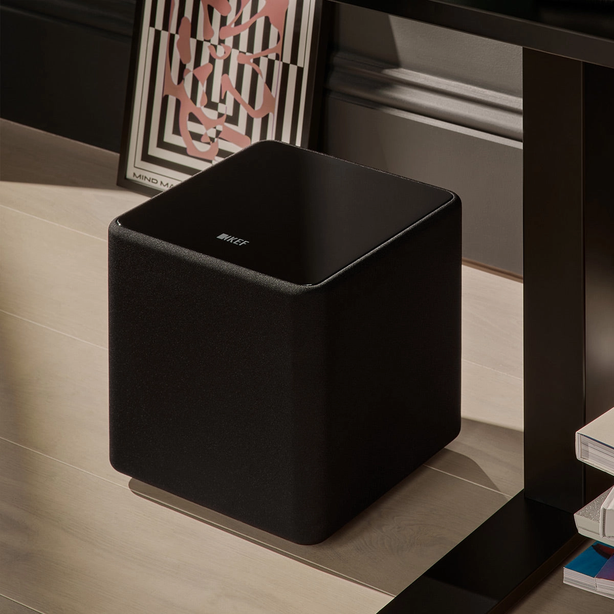KEF Kube 8 MIE 8" Subwoofer (Gloss Black)