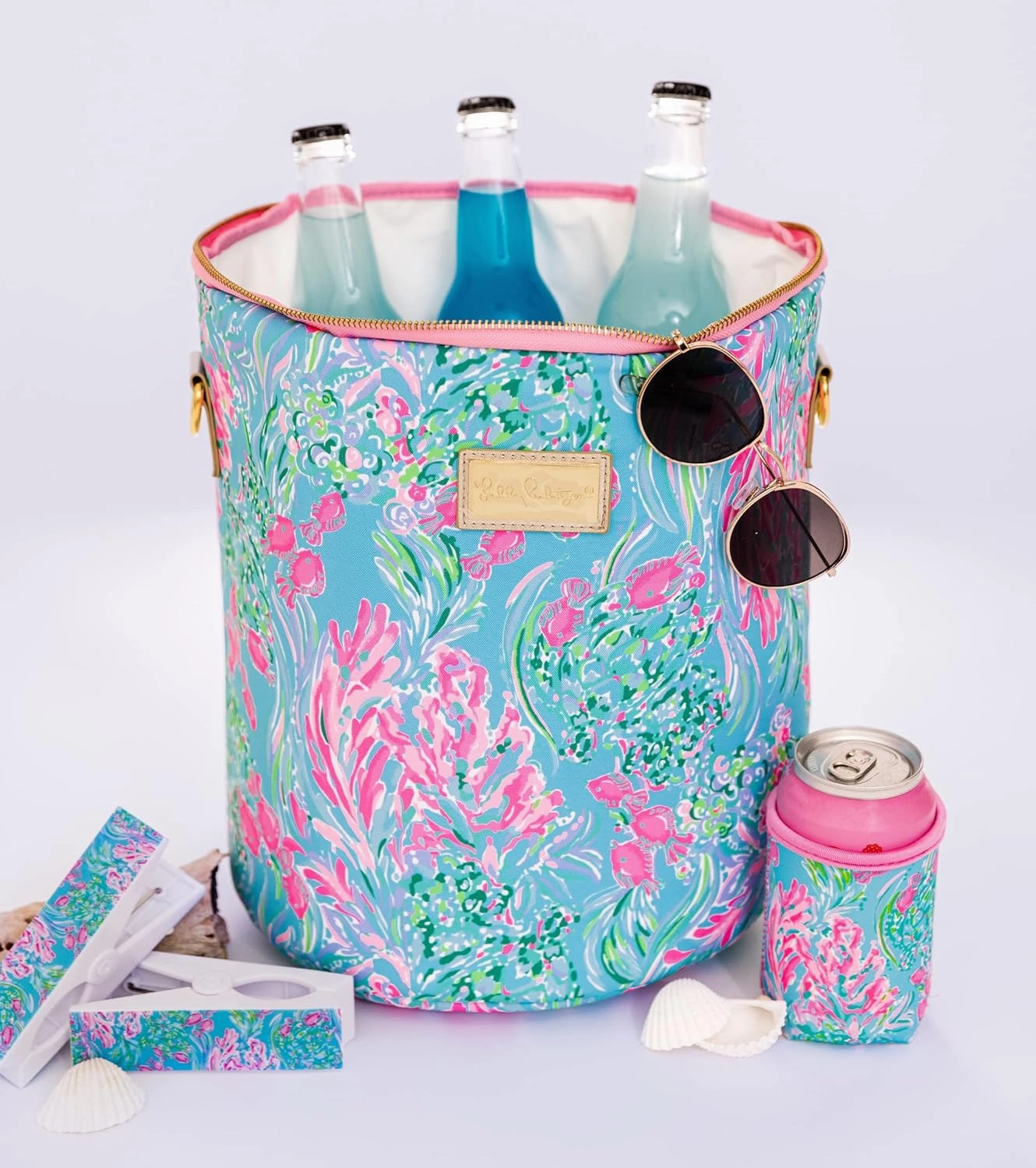 Lilly Pulitzer Water Resistant Vinyl Beach Day Pouch, Zipper Bag Includes Drink Hugger, Small Pouch, and Towel Clips