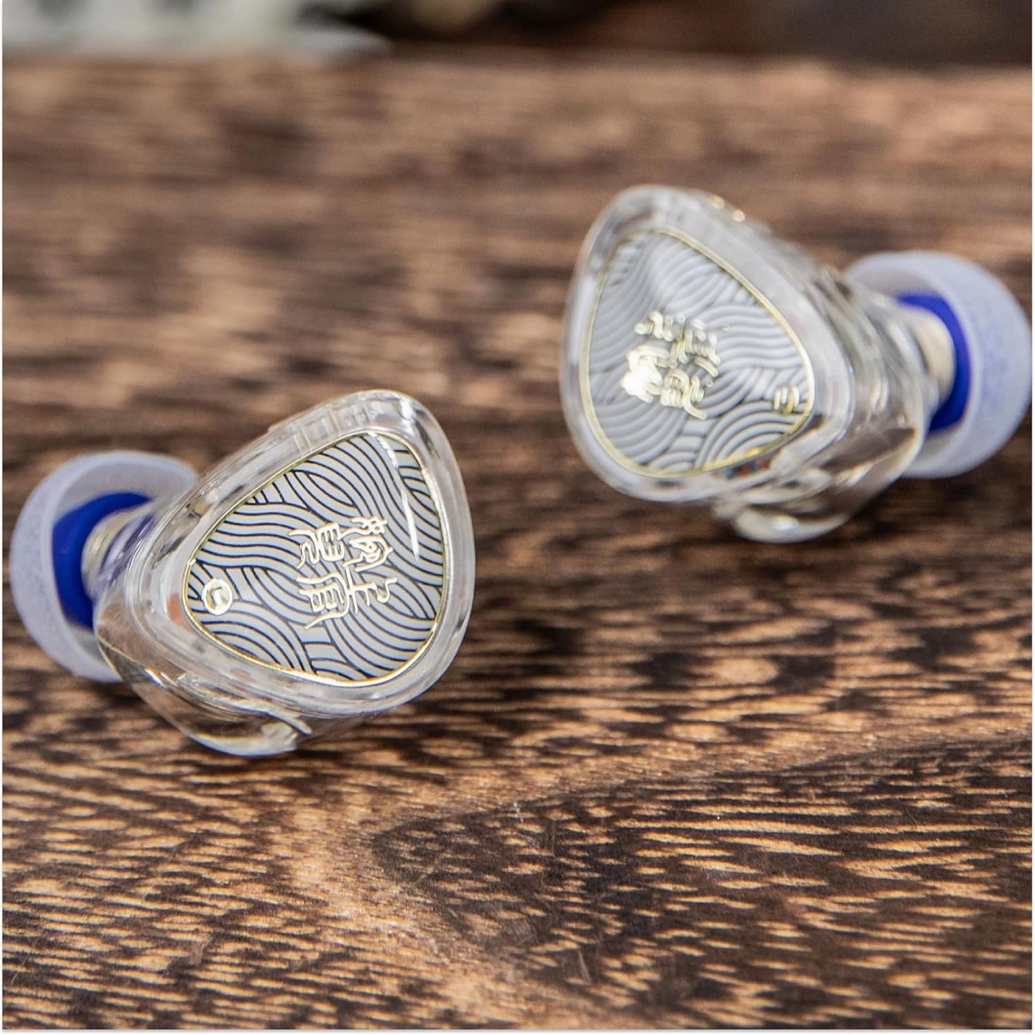 Linsoul TANGZU Wan'er S.G II in Ear Monitor,HiFi Wired Earbuds,10mm Dynamic Driver PET Diaphragm Gaming IEM Earphones with 2Pin Detachable OFC Cable for Audiophile DJ Stage (Clear White, 3.5mm)