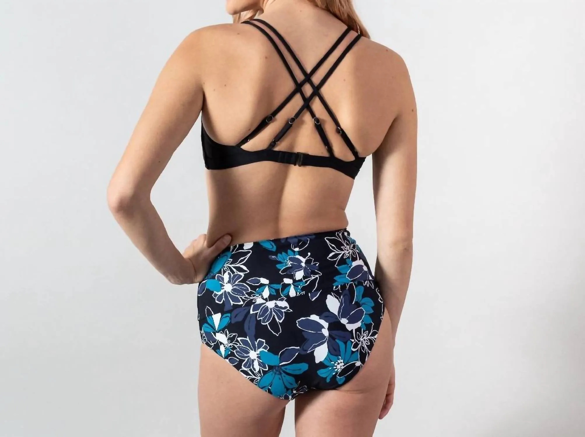 Odessa Bikini Top In Black