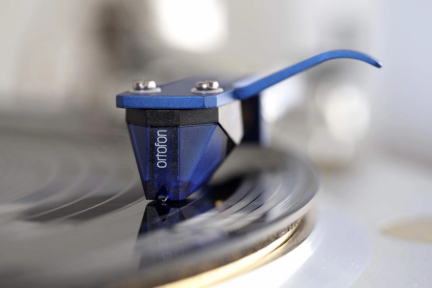 Ortofon 2M Blue Moving Magnet Phono Cartridge