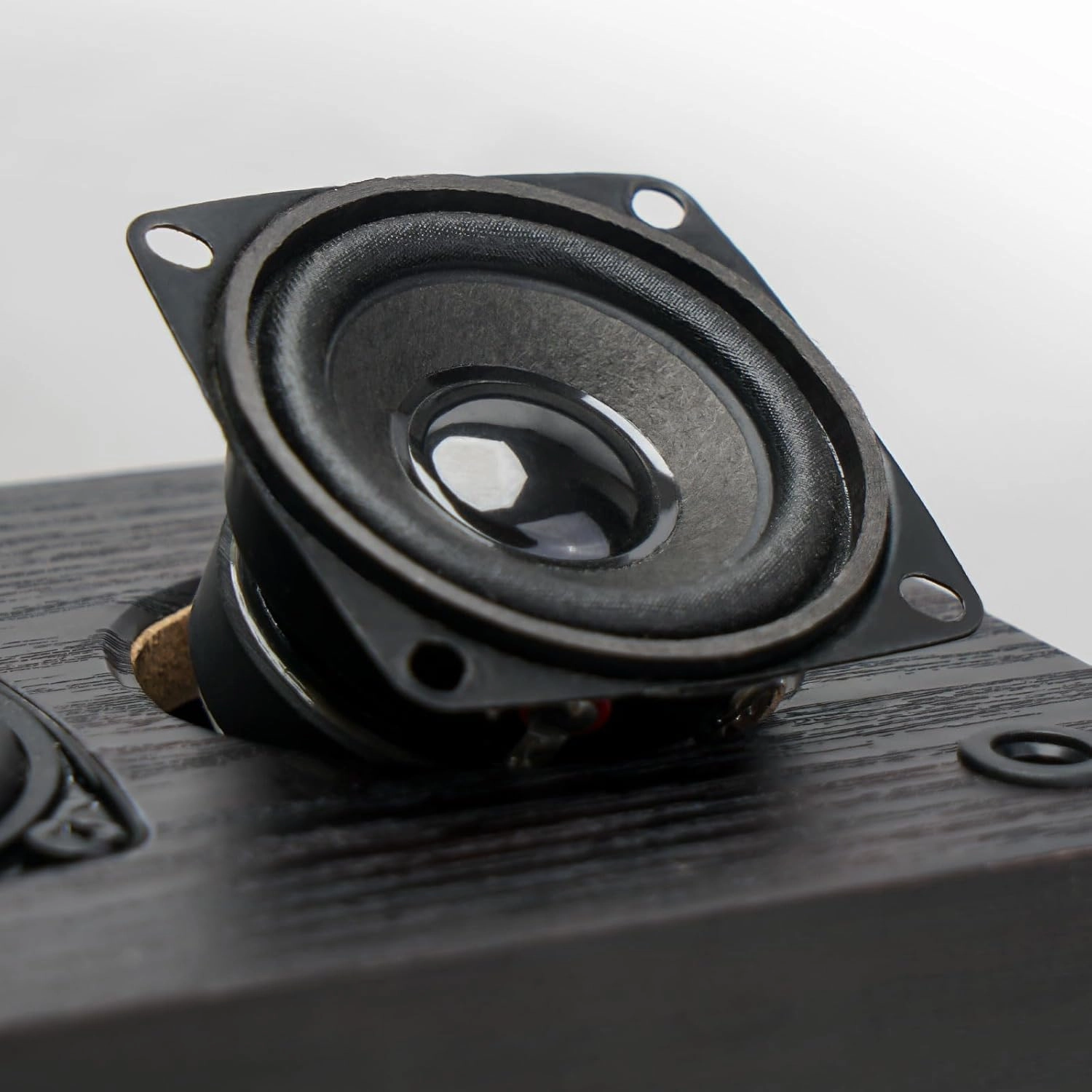 Passive Bookshelf Speakers for Home Theater Surround Sound, Home Desktop Stereo Speakers with Crisper Sound and Classic Wood Grain for Record Player/Computer/TV, Wall Mountable, One Pair.