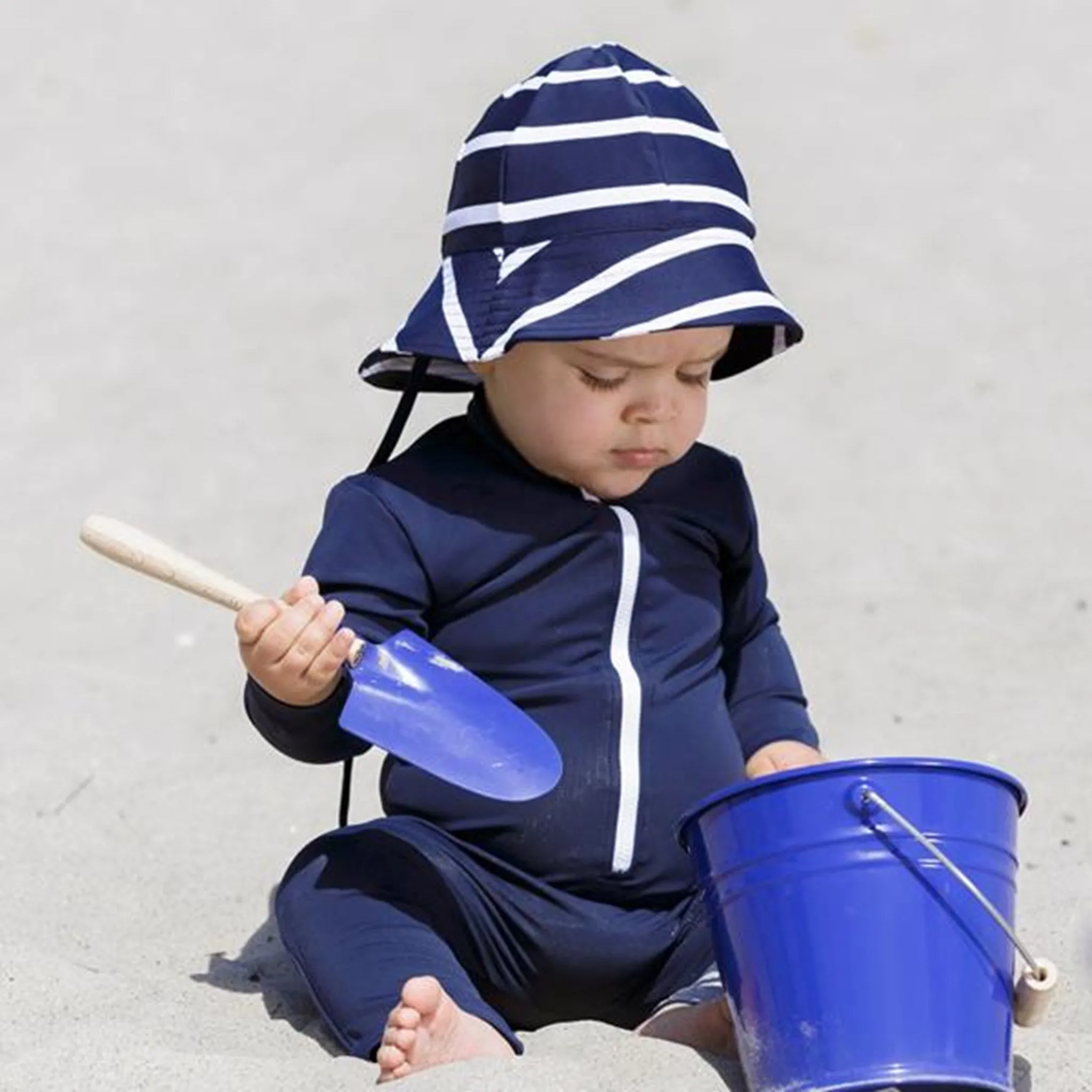 Petit Crabe White/Blue Frey Sunhat