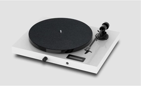 Pro-ject Juke Box E All-in-one Plug & Play Phono-System (White) phono preamp,turntable amplifier,record player preamp,