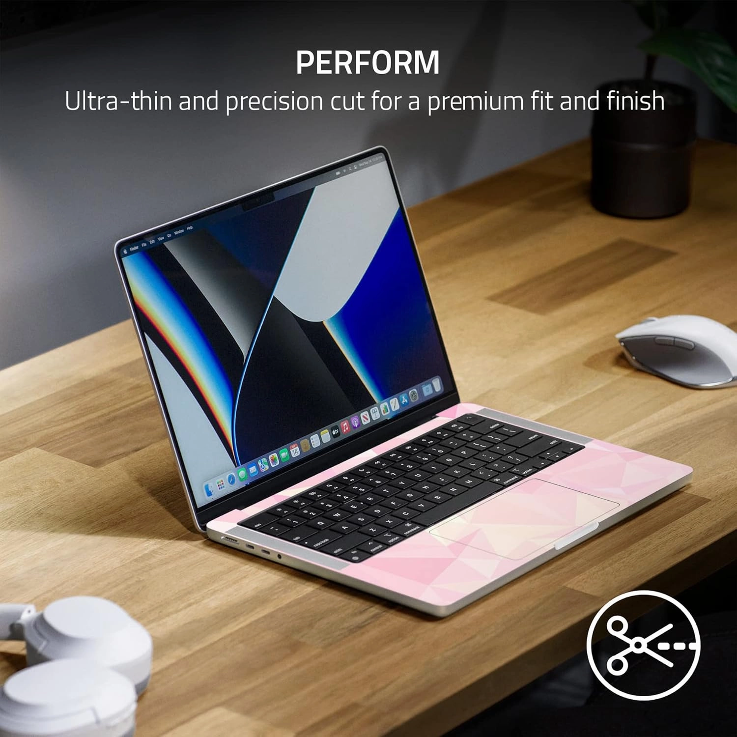 Razer Skin Vinyl Laptop Wrap: MacBook Pro 13-3M Cast Vinyl - Premium Textured Finish - Scratch & Water-Resistant - Easy to Apply - Full Wrap - Lenticular Camo - Black
