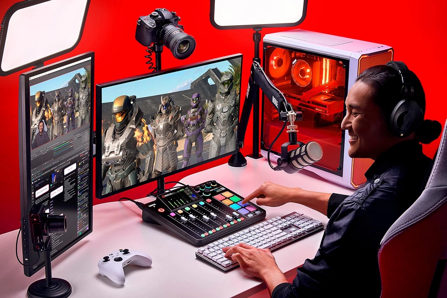 RDE RDECaster Pro II All-in-One Production Solution for Podcasting, Streaming, Music Production and Content Creation,Black