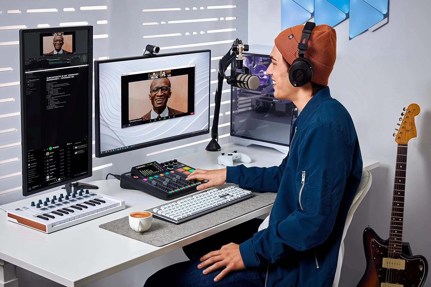 RDE RDECaster Pro II All-in-One Production Solution for Podcasting, Streaming, Music Production and Content Creation,Black