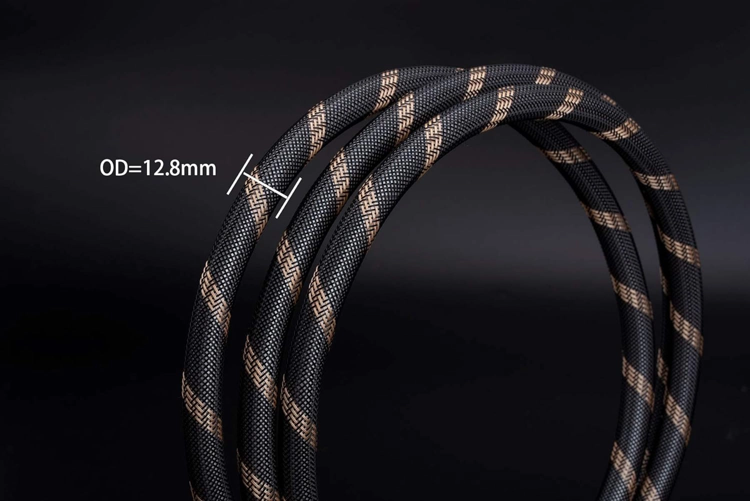 SKW A Pair Audiophile Speaker Cable,Convertible Banana Spade Gold Plated Connector,Nylon Braid,HiFi Quality Cable(8.2ft/2.5M,2 Cables for 2 Speakers)