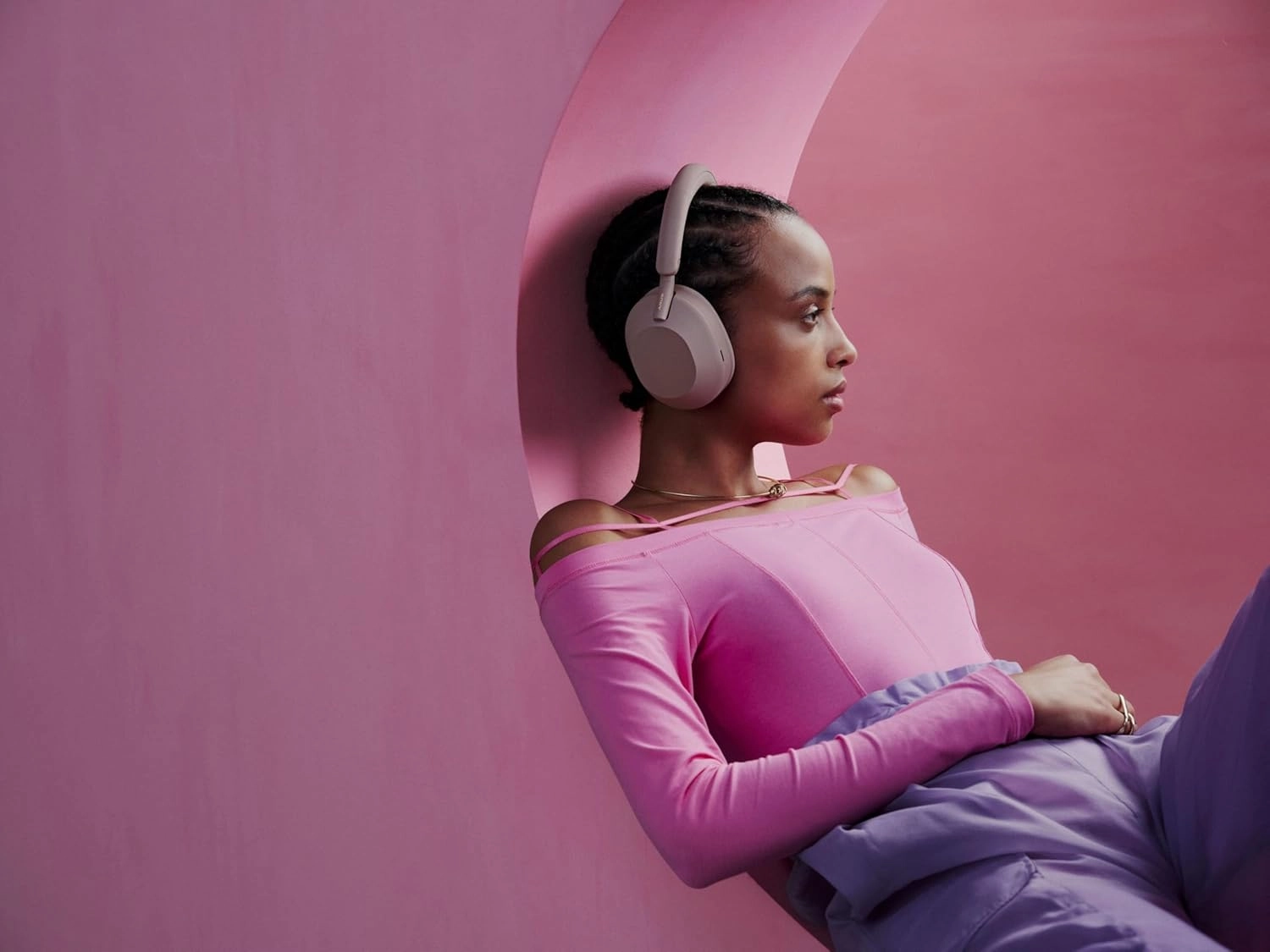 Sony WH-1000XM5 Premium Noise Canceling Wireless Headphones, Auto NC Optimizer, 30-Hour Battery, Alexa Voice Control, Smoky Pink