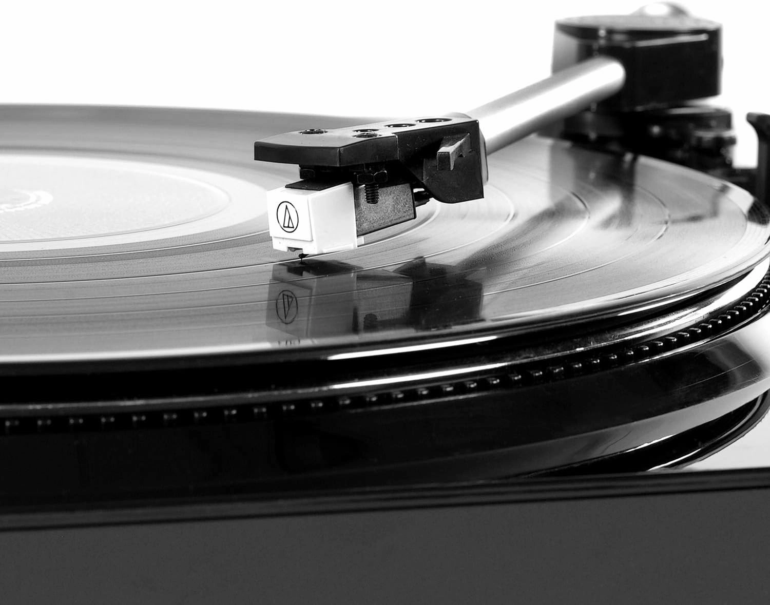 Victrola Pro USB Record Player with 2-Speed Turntable and Dust Cover, Black (VPRO-3100-BLK)