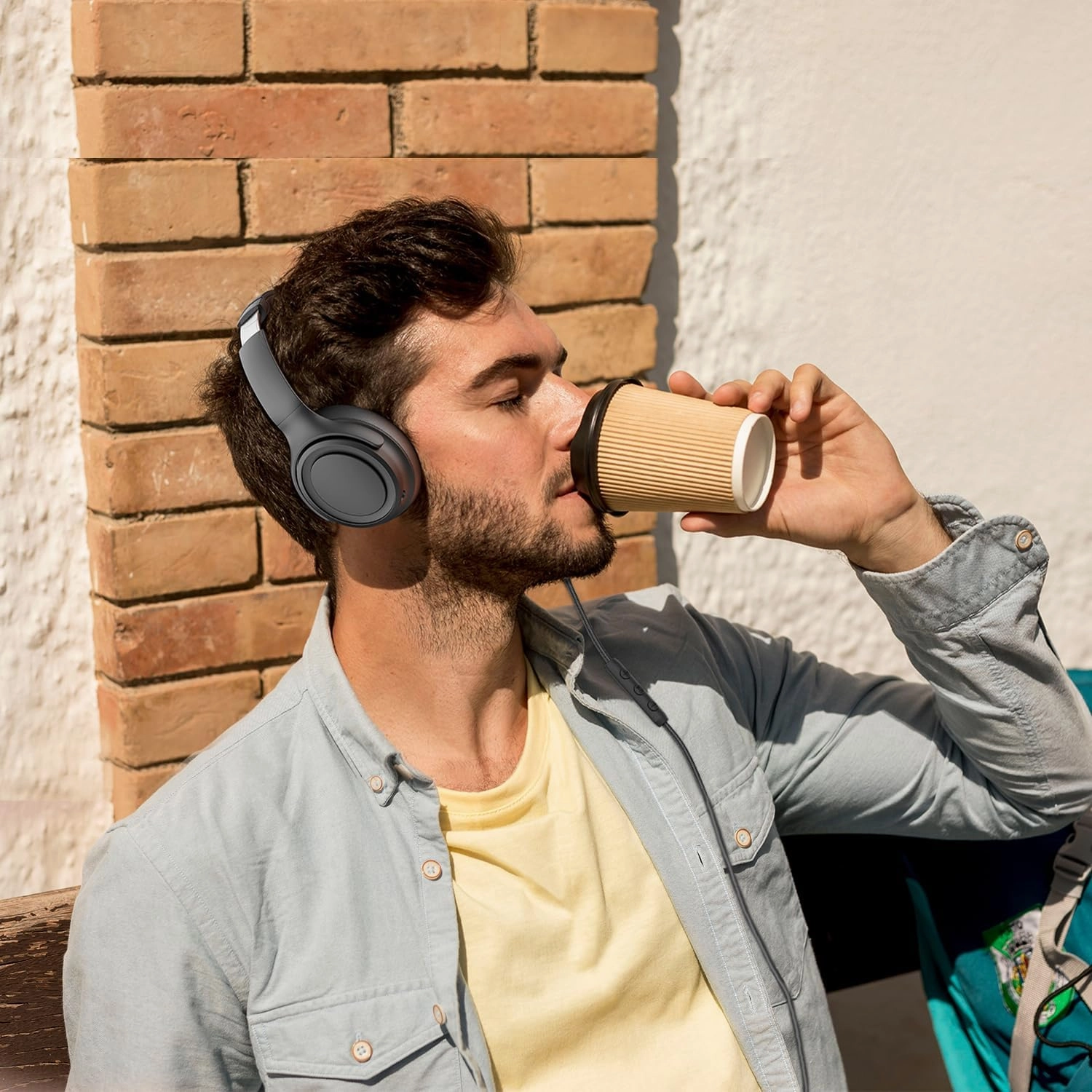 Wired Over-Ear Headphones with USB C Connector, Hi-Fi Stereo Sound, Noise-Isolating Ear Cups, Comfortable Fit for USB C Devices (Black)